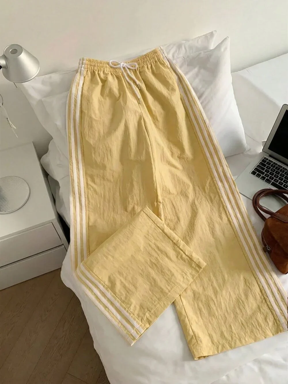 Yellow Casual Women's Side Stripe Elastic Waist Loose Sports Pants